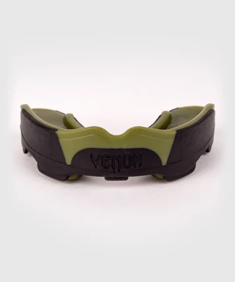 מגן שיניים Venum Predator +11 בצבע שחור/חאקי